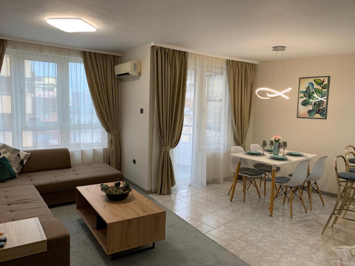 Unbeatable Location: New & Comfy Apartment Varna Extérieur photo
