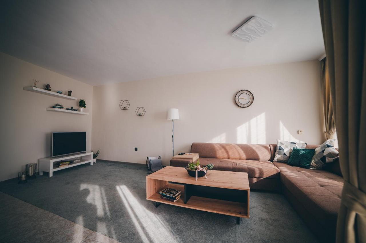 Unbeatable Location: New & Comfy Apartment Varna Extérieur photo