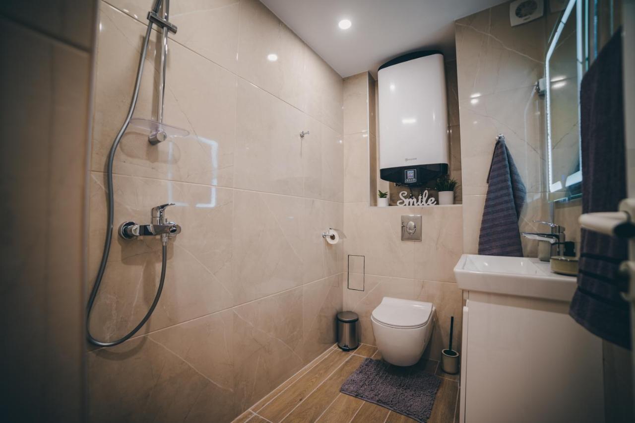 Unbeatable Location: New & Comfy Apartment Varna Extérieur photo