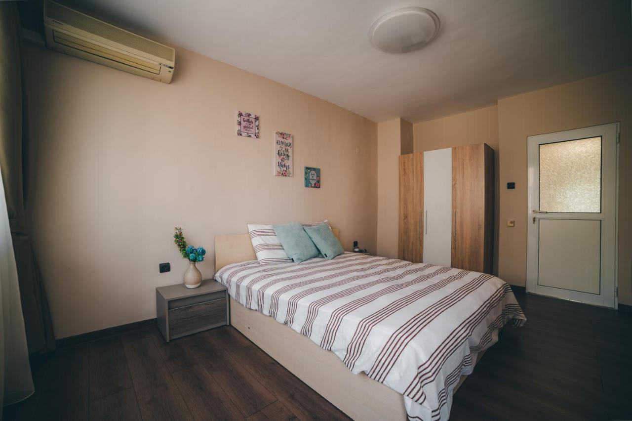 Unbeatable Location: New & Comfy Apartment Varna Extérieur photo